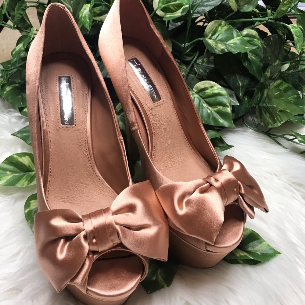 H By Halston Blush Satin Abigail Platform Bow Heel